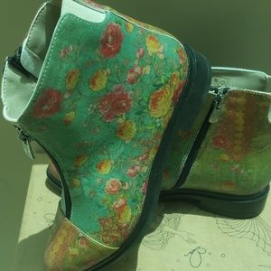 FLOWER ANKLE BOOTS FER124
